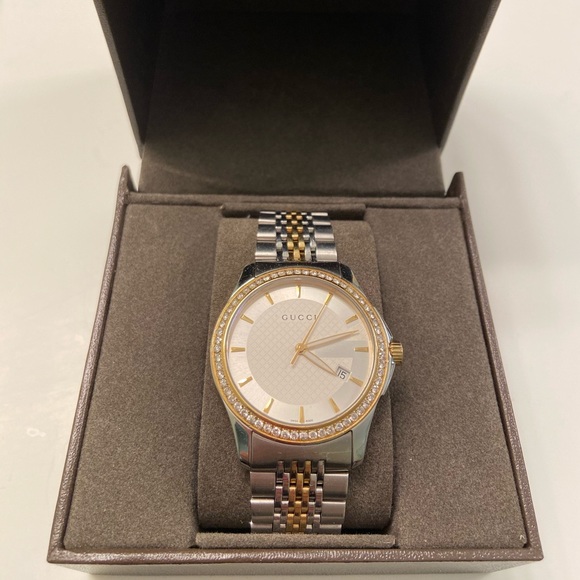Gucci men’s watch. - Picture 1 of 5